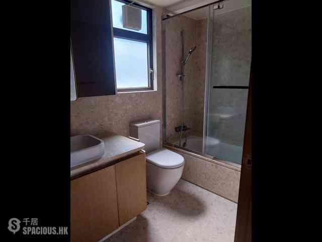 Shau Kei Wan - Island Garden 03