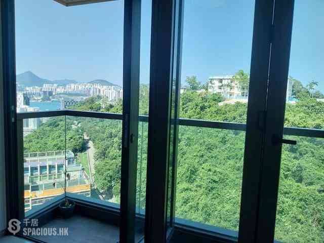 Shau Kei Wan - Island Garden 05