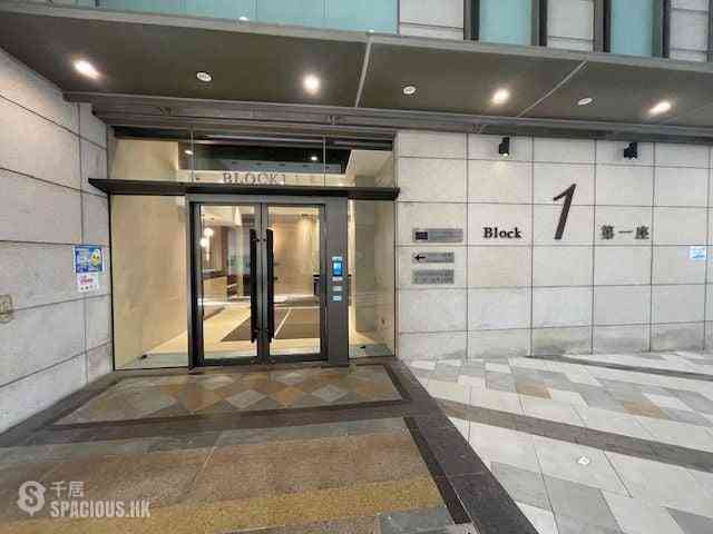 Kennedy Town - The Merton Tower 1 11