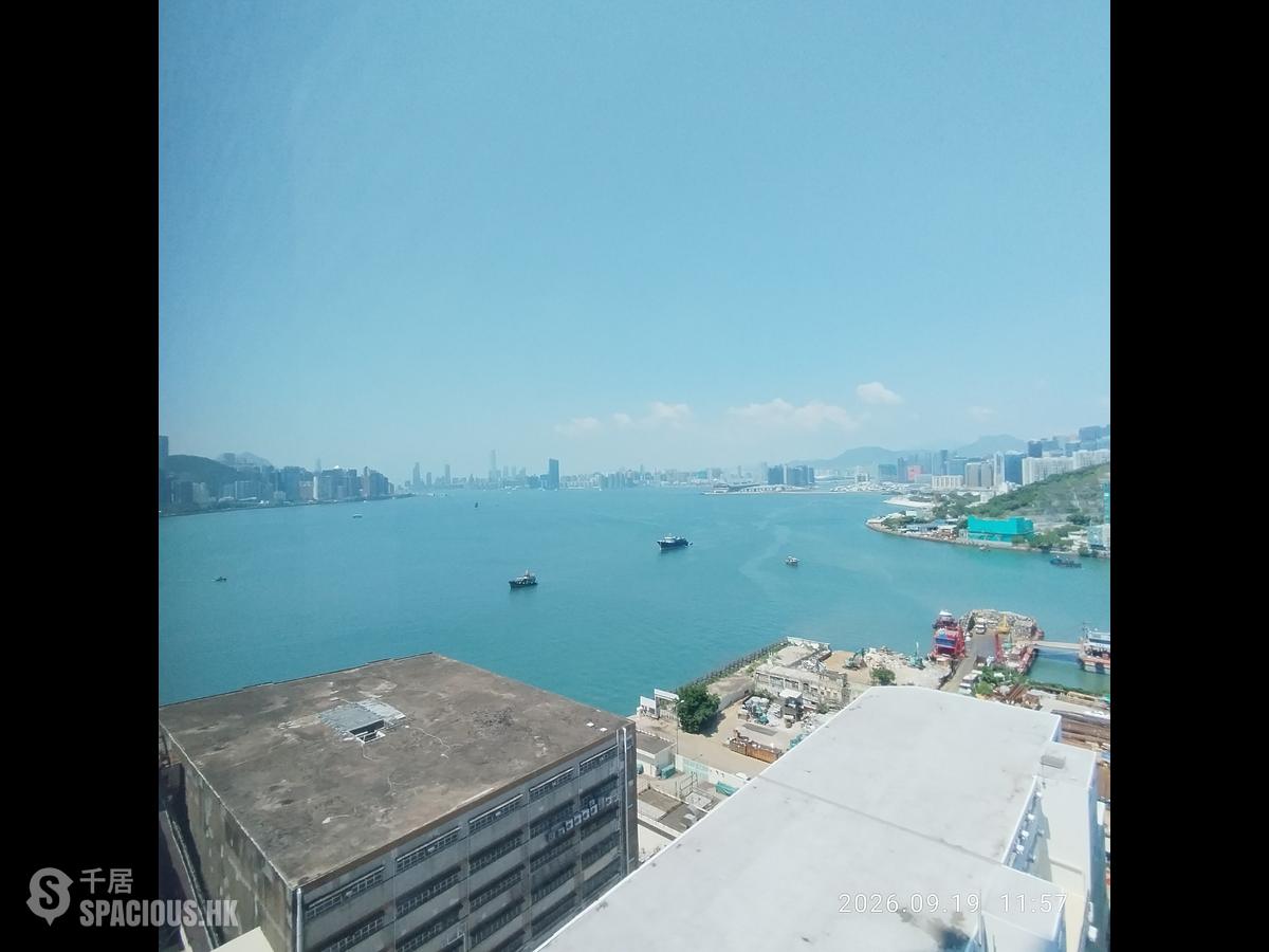 油塘 - Peninsula East 01
