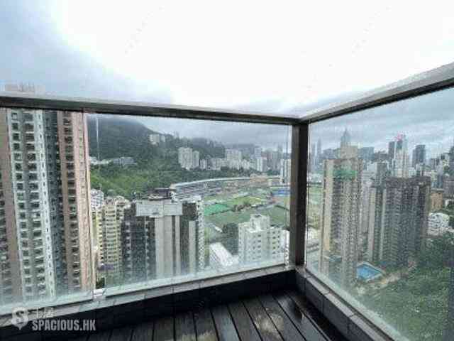 Happy Valley - Broadwood Twelve 08