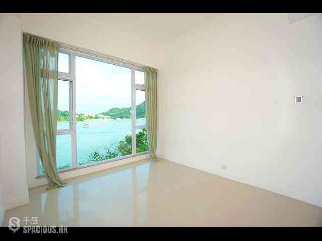 Chung Hom Kok - Cypresswaver Villas 05