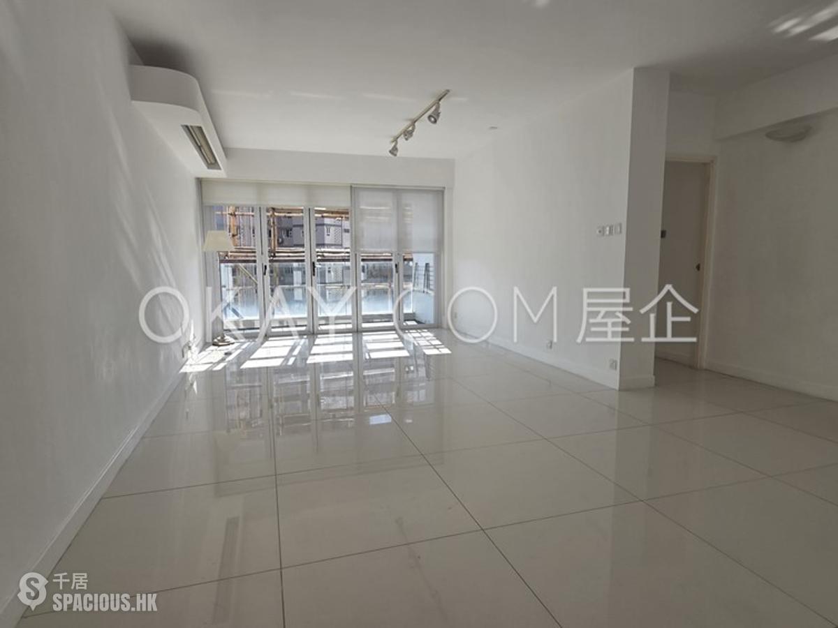 Pok Fu Lam - Baguio Villa Block 26 01