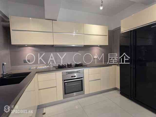 Pok Fu Lam - Baguio Villa Block 26 03