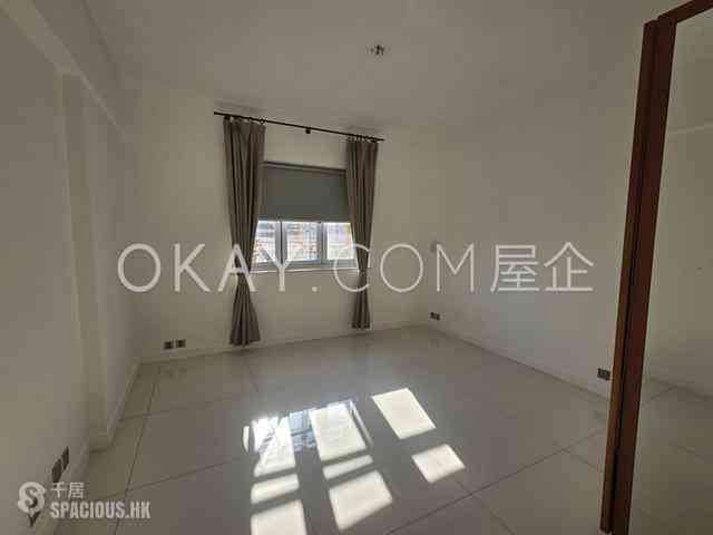 Pok Fu Lam - Baguio Villa Block 26 06