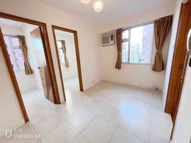 Sai Ying Pun - Cheong King Court 01