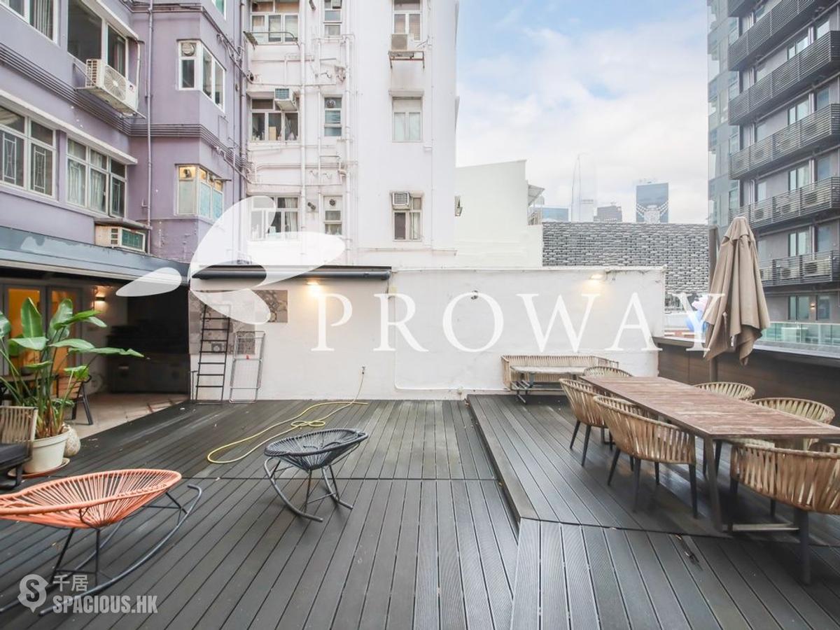 Soho - Sunrise House 01