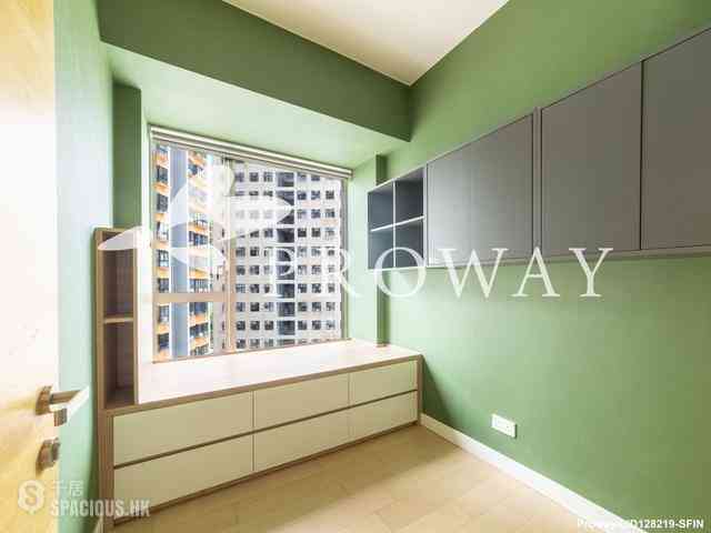 Kennedy Town - Cadogan 08
