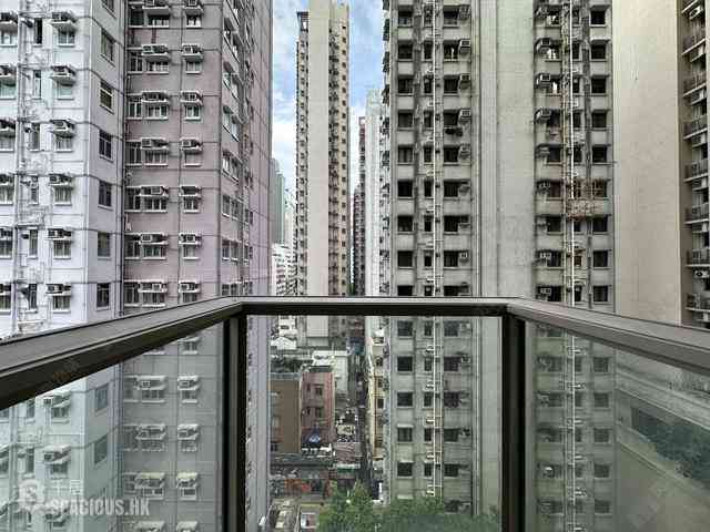 Wan Chai - The Avenue Phase 1 02