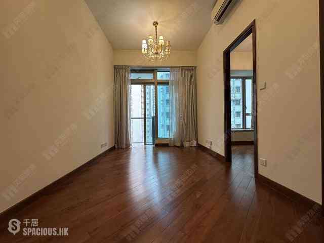 Wan Chai - The Avenue Phase 1 03