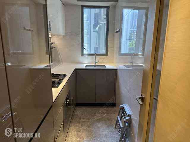Wong Chuk Hang - The Southside Phase 2 La Marina Tower 2B 02