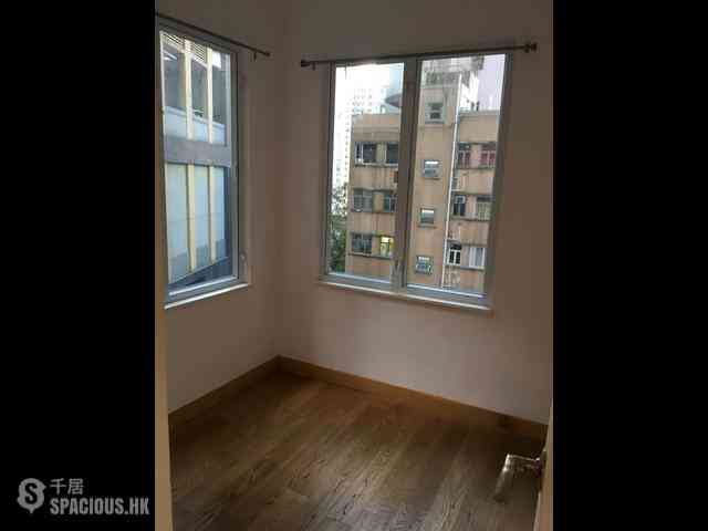Mid Levels Central - Rich Court 04