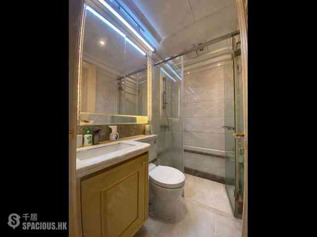Sai Ying Pun - 63, Pokfulam Emerald House (Tower 2) 04