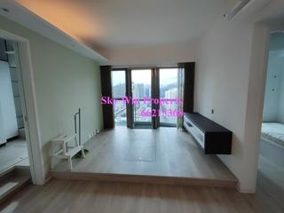 Sham Shui Po - Trinity Towers Block 1 06