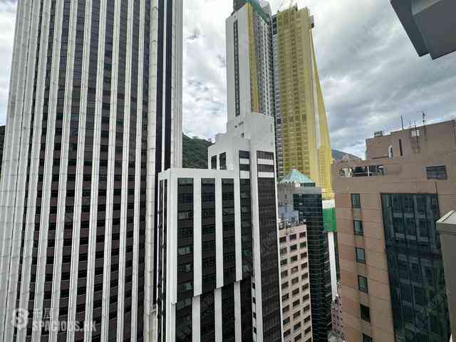Wan Chai - The Avenue Phase 2 12