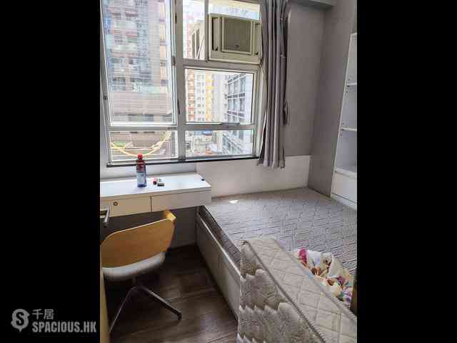 North Point - Fung Cheong Building 04