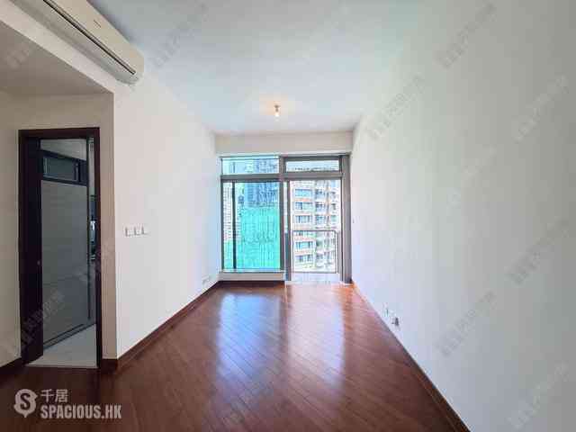 Wan Chai - The Avenue 02