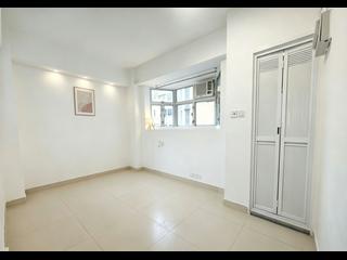 Cheung Sha Wan - Shun Fat Building 02