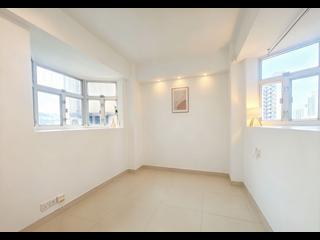 Cheung Sha Wan - Shun Fat Building 09