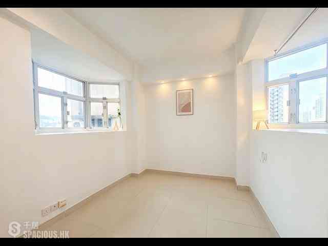 Cheung Sha Wan - Shun Fat Building 09