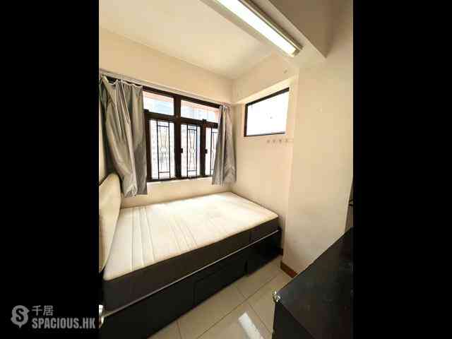 Wan Chai - Wing Tak Building 09