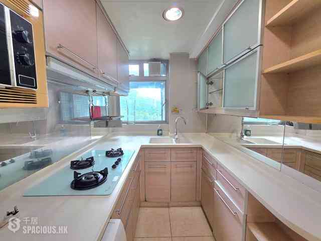 Tung Chung - Caribbean Coast Phase 3 Carmel Cove Tower 11 08