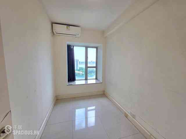 Tung Chung - Caribbean Coast Phase 3 Carmel Cove Tower 11 04