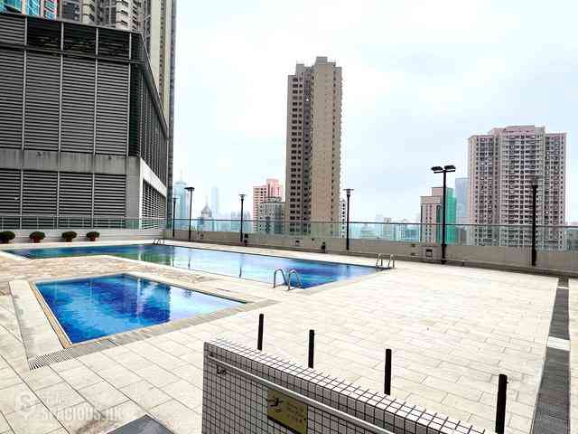 Mid Levels Central - Clovelly Court Block 2 14