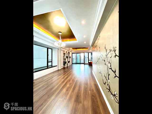 Mid Levels Central - 11, Macdonnell Road 01