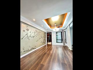 Mid Levels Central - 11, Macdonnell Road 02