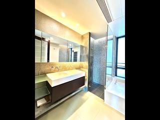 Mid Levels Central - 11, Macdonnell Road 09