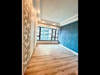 Mid Levels Central - 11, Macdonnell Road 12