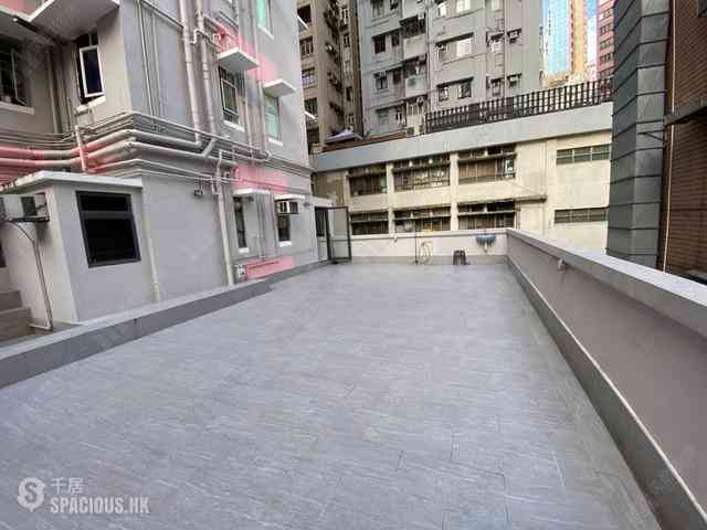 Wan Chai - Chin Hung Building 01