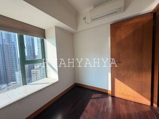 Kennedy Town - University Heights 09