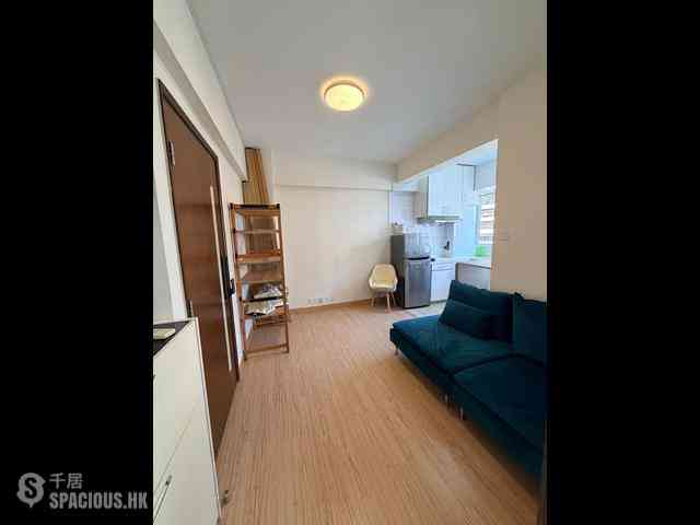 Sheung Wan - Lai Yan Lau 01