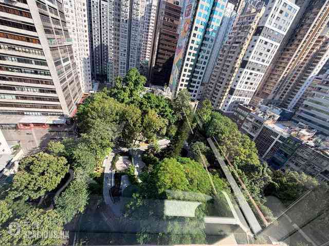 Sheung Wan - Lai Yan Lau 03