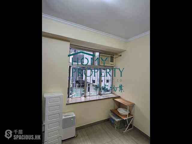 Soho - Ying Pont Building 03