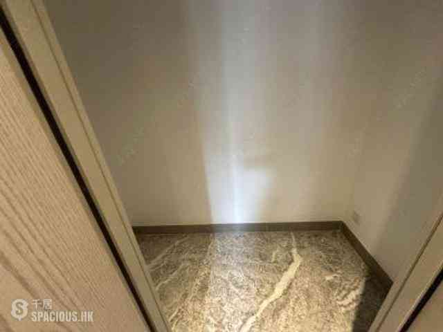 Wong Chuk Hang - The Southside Phase 3C Blue Coast II Tower 3 08