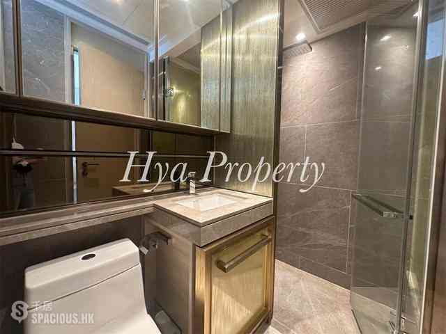 Sai Ying Pun - King's Hill 05