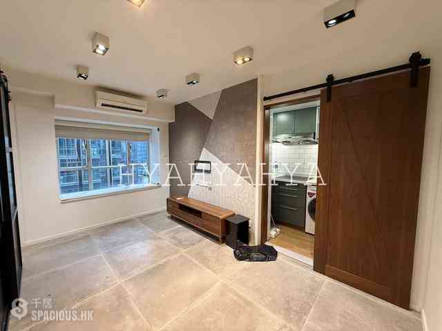Mid Levels Central - Midland Court 01