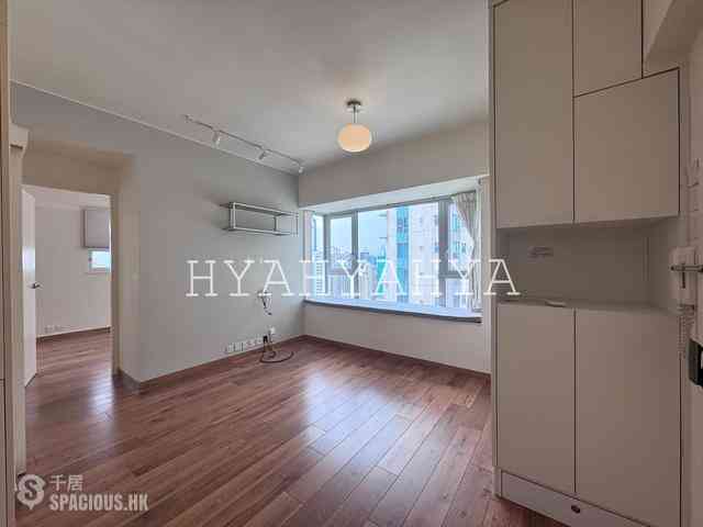 Mid Levels West - Bonham Court 01