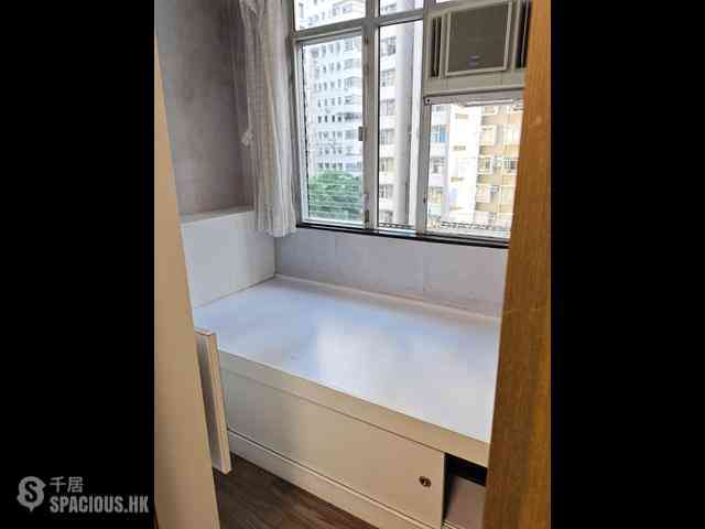 North Point - Fung Cheong Building 02