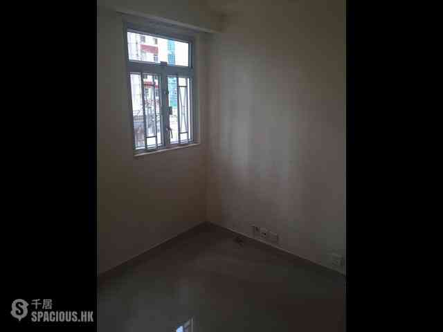 North Point - Chaton House 05