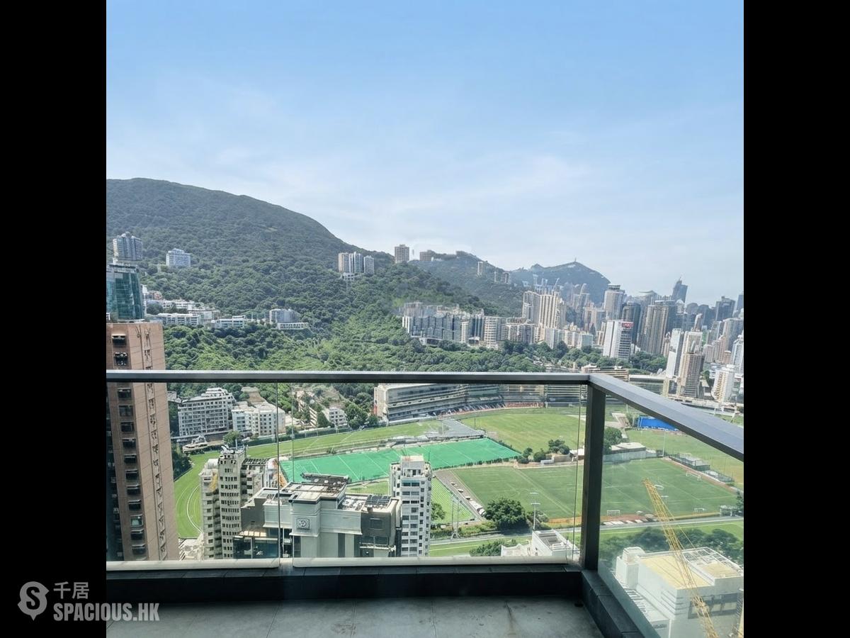 Happy Valley - Broadwood Twelve 01