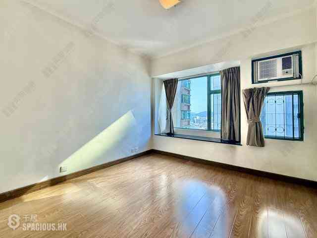 Mid Levels Central - Robinson Place 13