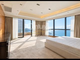 Cyberport - Residence Bel-Air 06