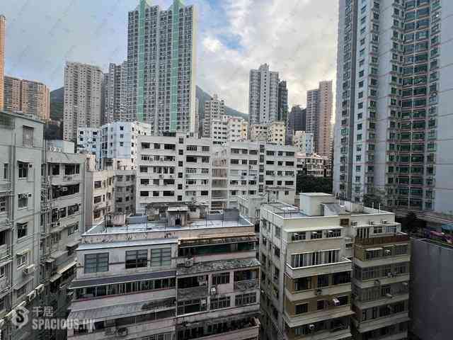 Sai Ying Pun - Golden Phoenix Court 11