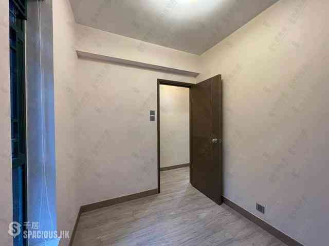 Mid Levels West - Peaksville Block 1 08