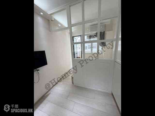 Causeway Bay - Newtown Mansion 17