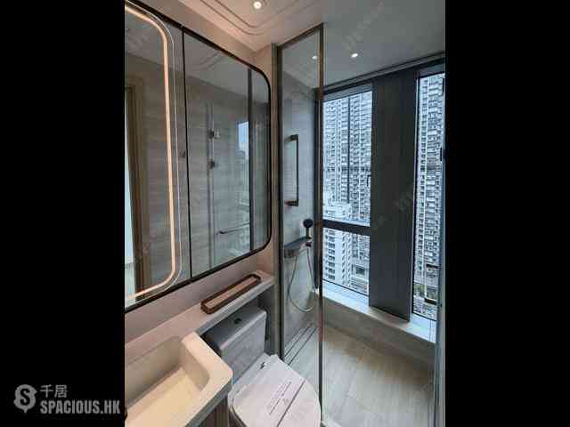 Sai Ying Pun - Upper Manor 08